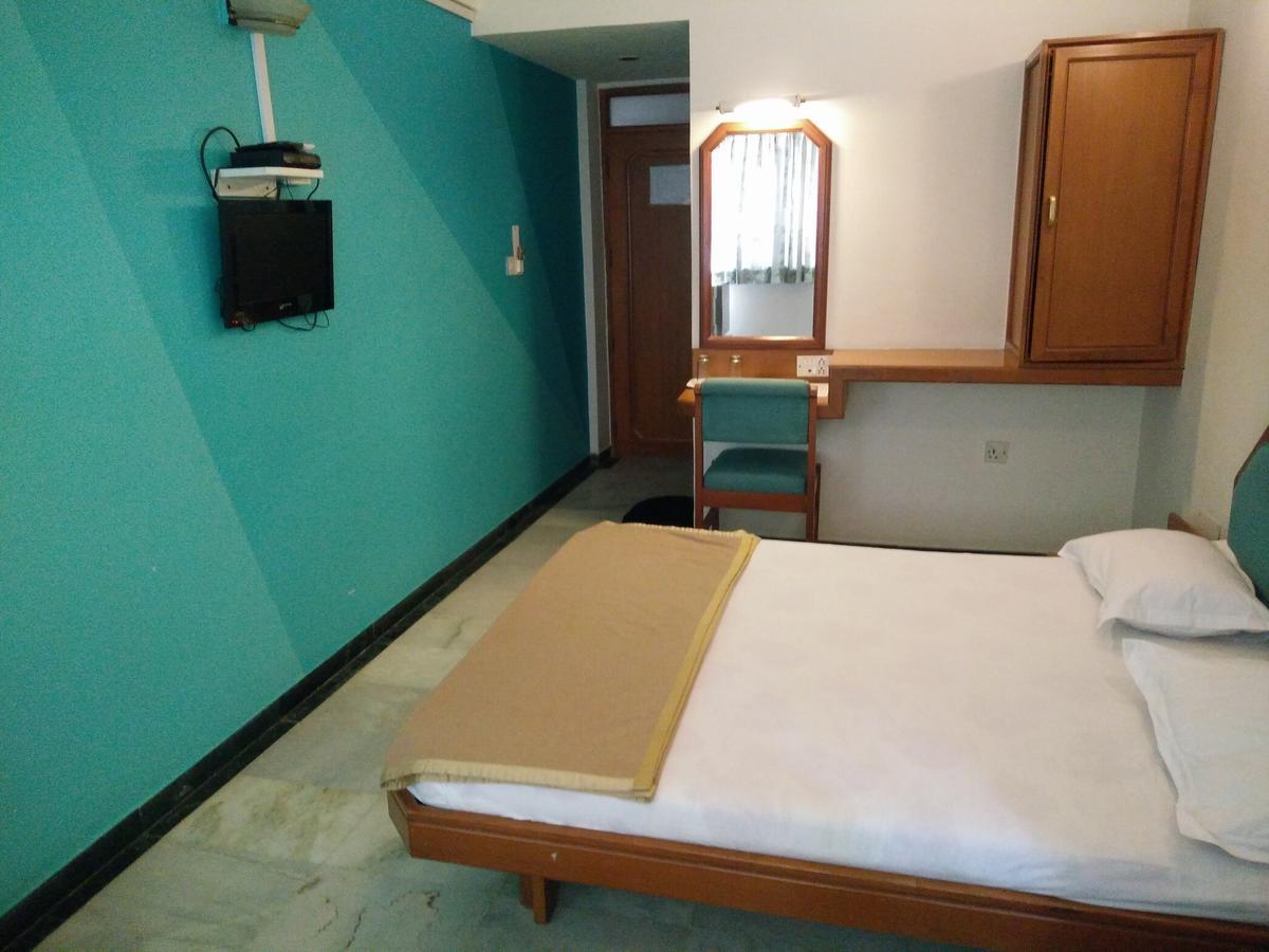 Hotel Grg Vadodara Ngoại thất bức ảnh